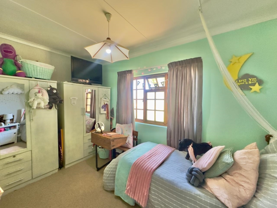 3 Bedroom Property for Sale in Stilbaai Wes Western Cape